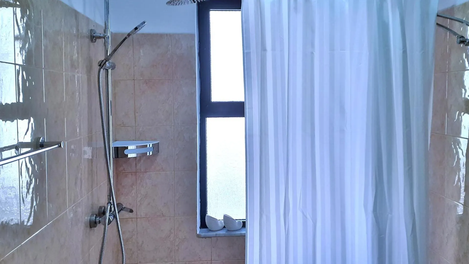 Apartment Venecia Durres 0*,  Albania